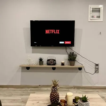 ι Gold Apartamento Calamata