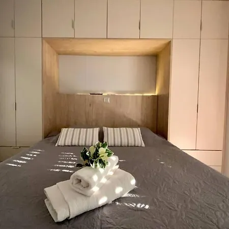Apartment ι Gold